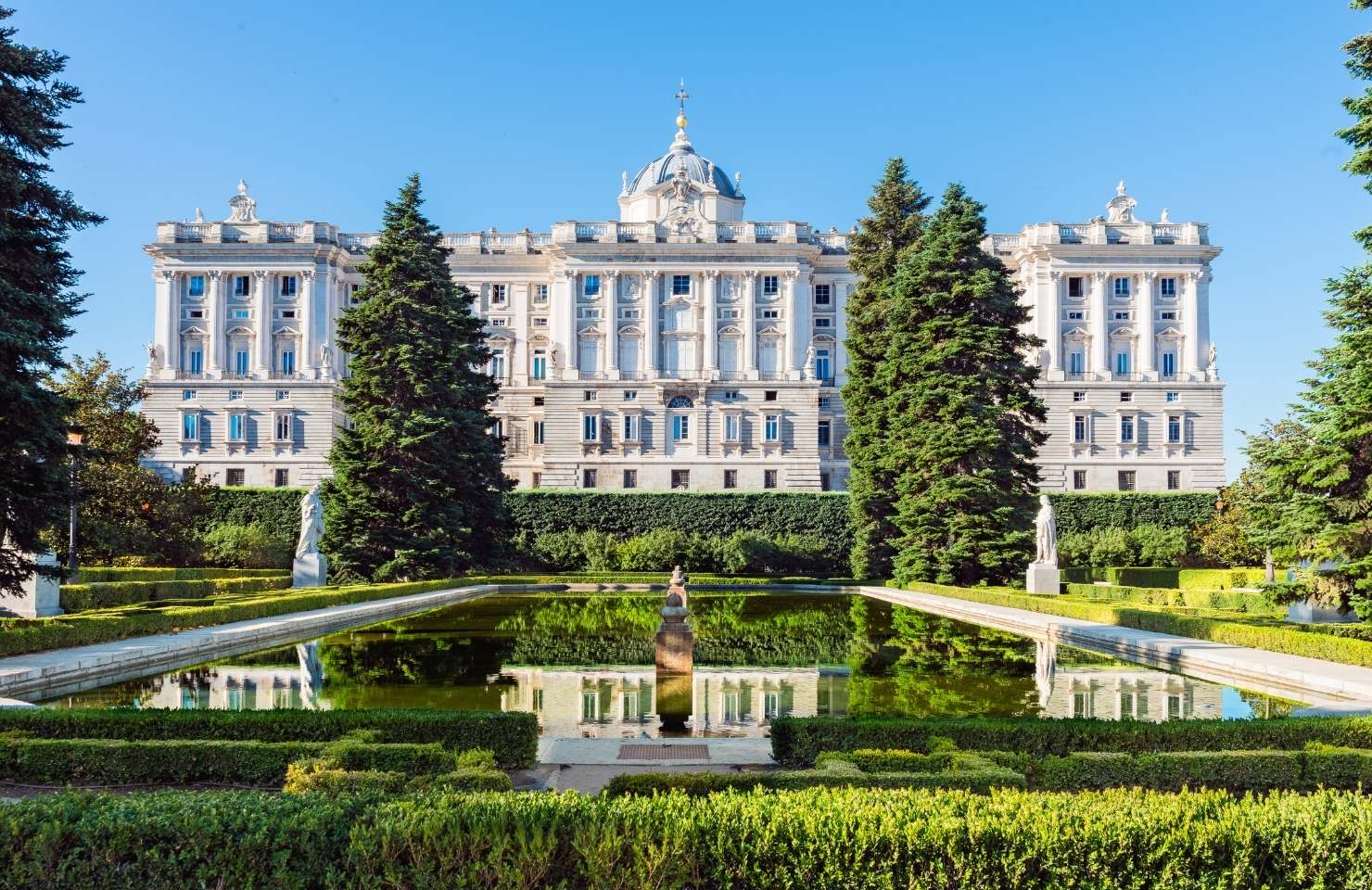 Royal_palace_madrid