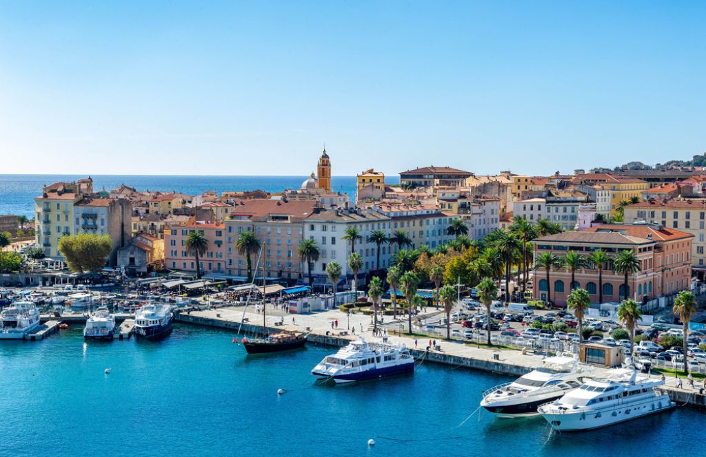 Ajaccio une des plus belles villes où aller en corse 1 semaine