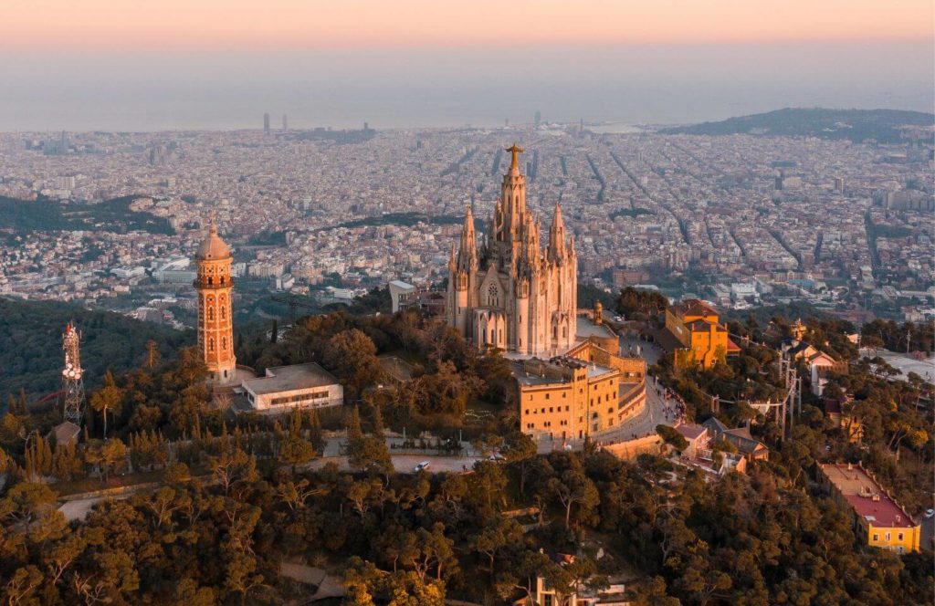 Barcelona als Urlaubsziel für Paare am Meer