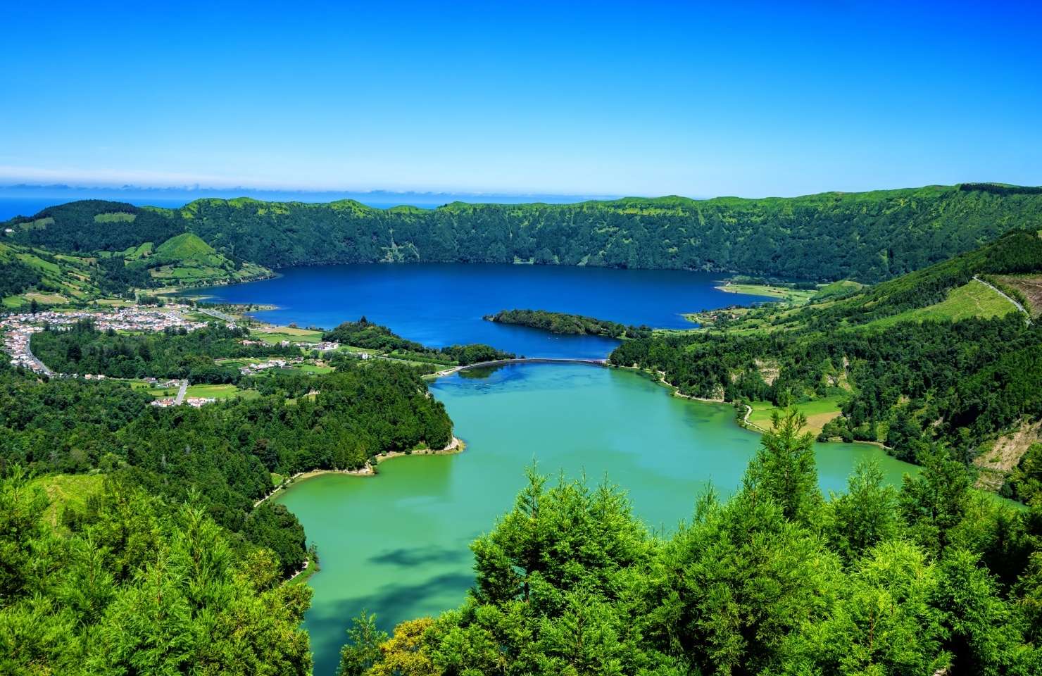 lake in portugal, two lagons