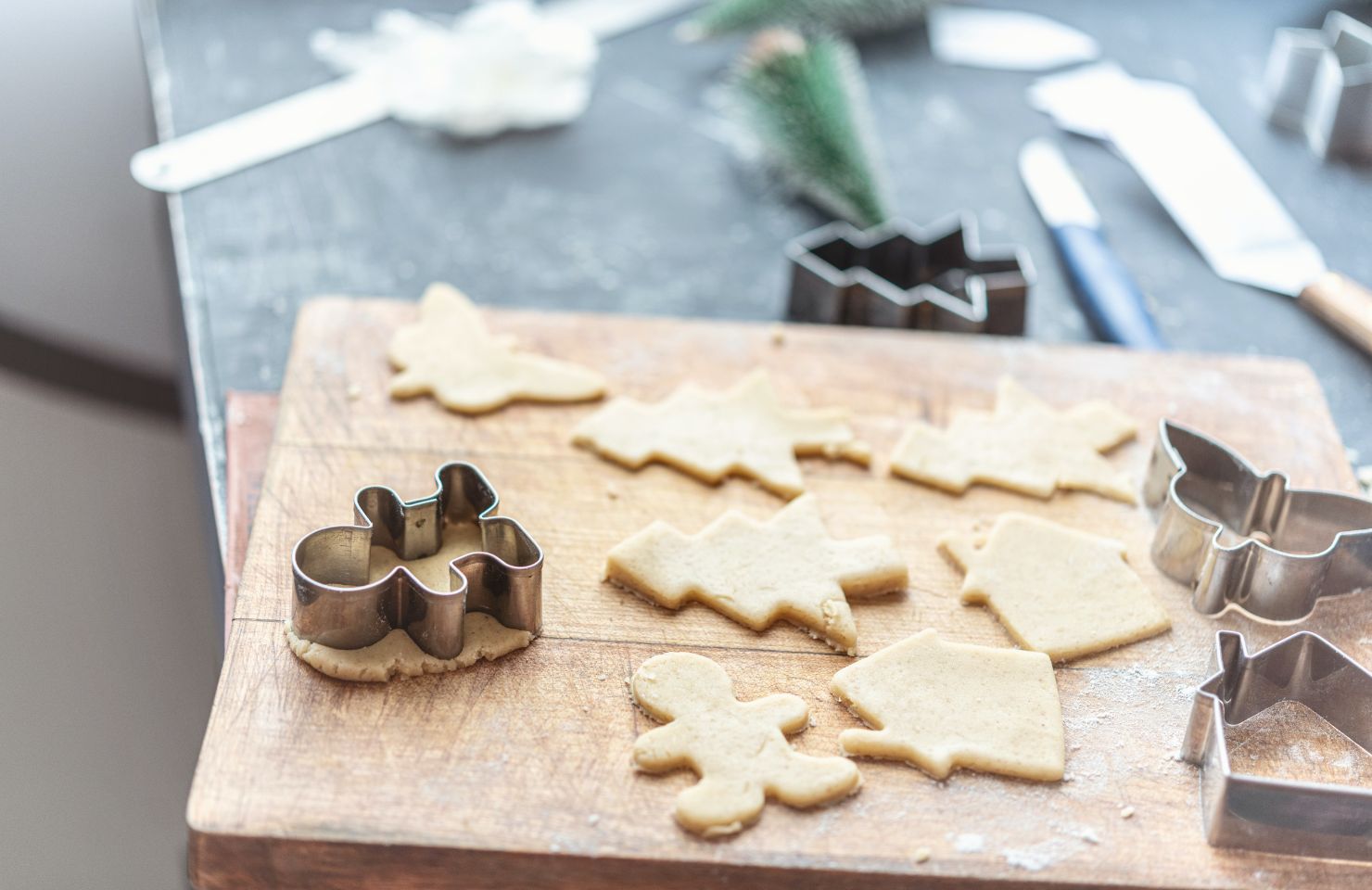 baking christmas cookies