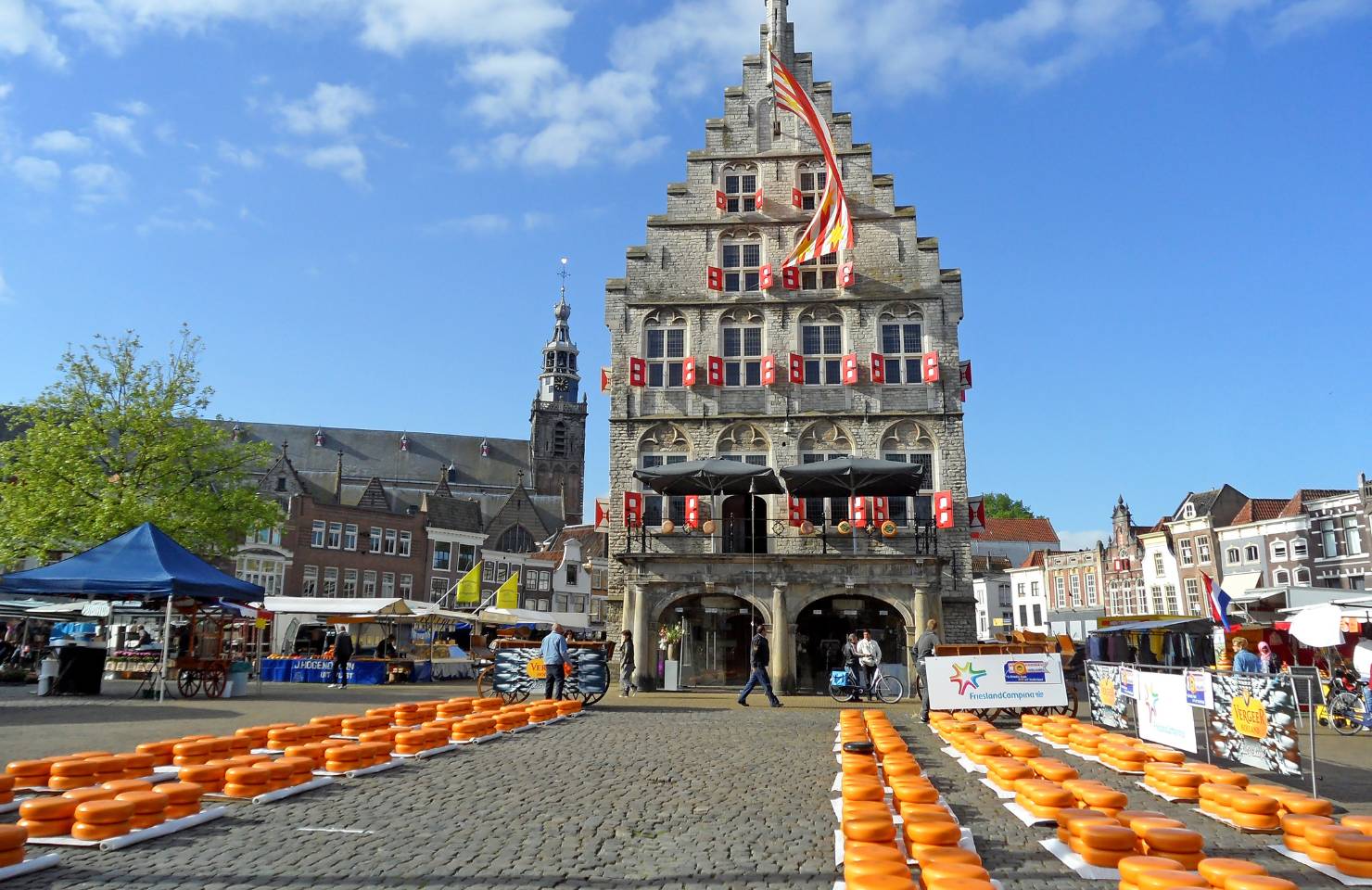 Gouda cheese market