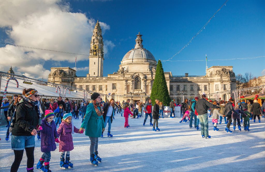 people in cardiff in the winter