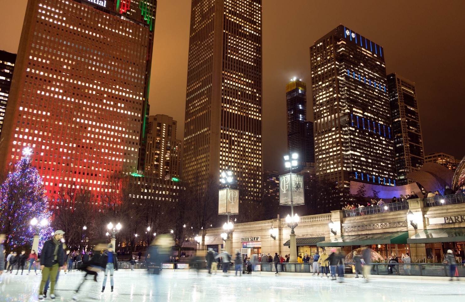 people ice skating at the mccormick tribune plaza chicago