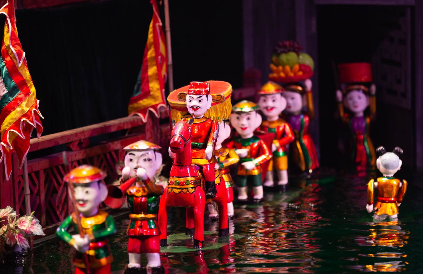 Wasserpuppen in traditioneller vietnamesischer Show
