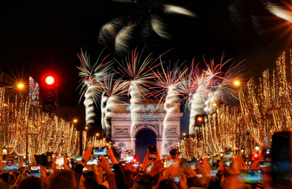 Champs Elysées, meilleur endroit où voir les feu d'artifice du Nouvel An