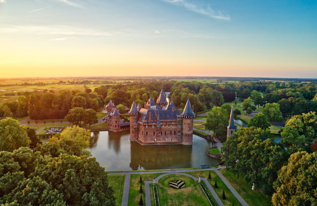 Le château De Haar à visiter à Utrecht aux Pasy Bas
