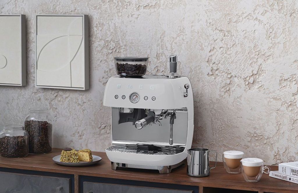 smeg coffee machine as one of the best 40th birthday gift ideas