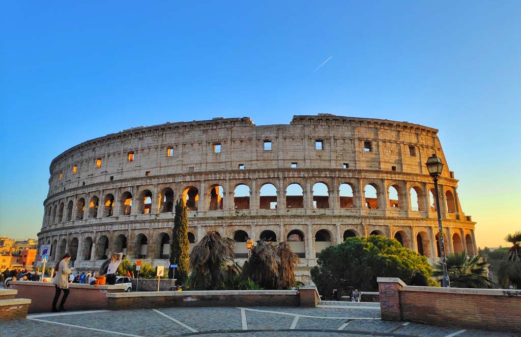 Mother-Daughter Getaway Rome - Colosseum