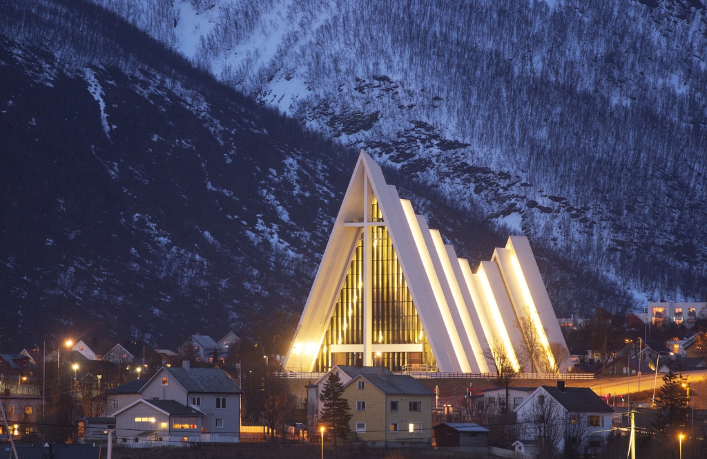 Eismeerkathedrale bei Nacht