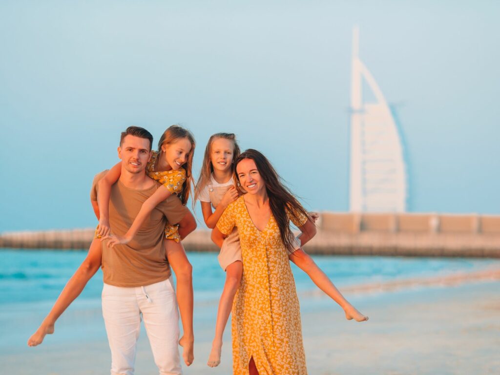 Schenke einen Familienurlaub in Dubai mit unseren Urlaubsgutscheinen