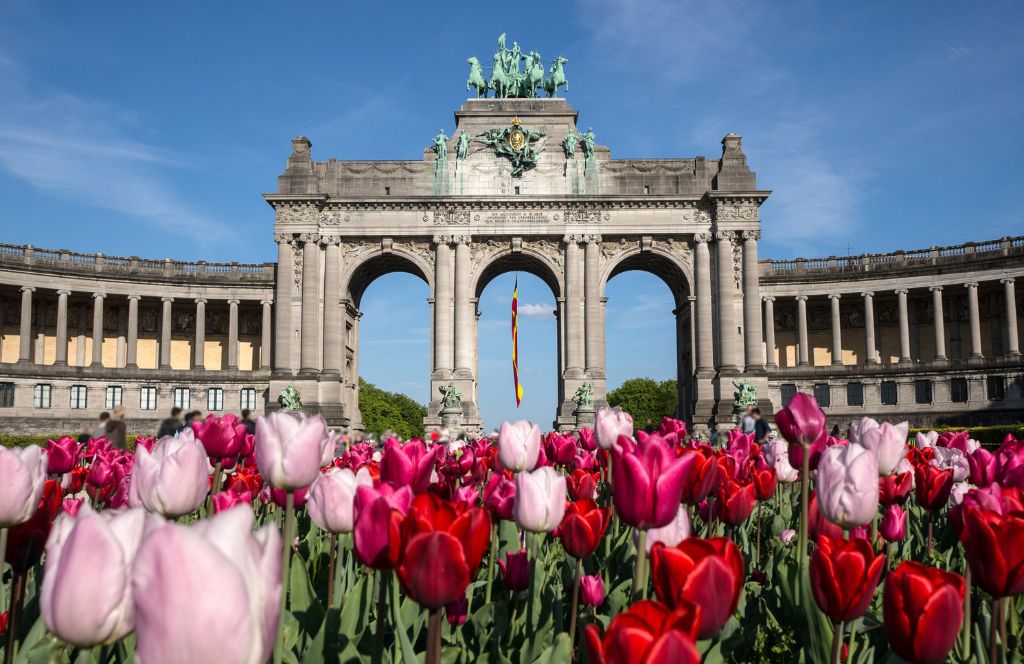 Parc du Cinquantenaire in belgium - a great place for your young couples holiday
