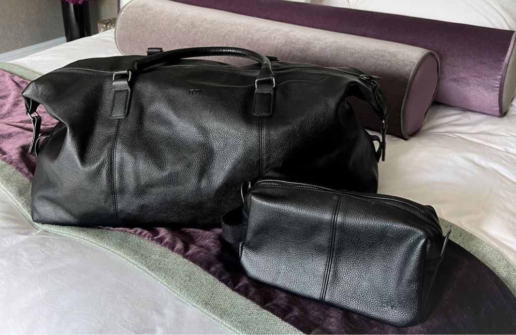 schenke eine personalisierte Reisetasche zum Vatertag 2025