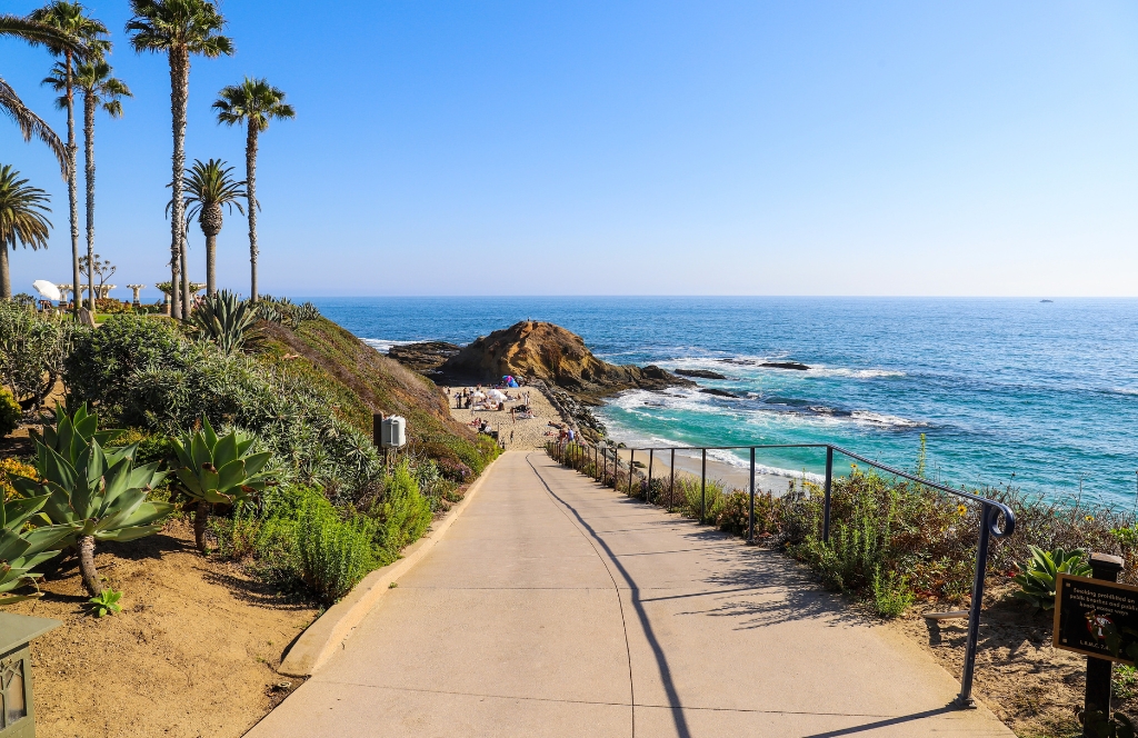 Treasure Island Beach Laguna Beach, CA Best Beach in Southern California