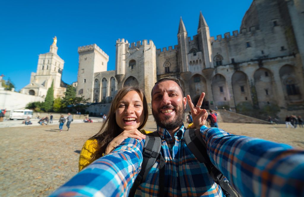 gift a flight to avignon with flight gift cards