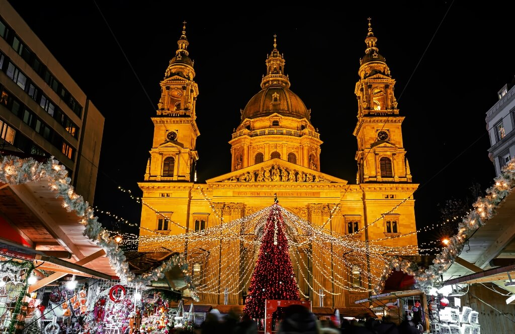 Le marché de Noël de Budapest un des plus beaux marchés de Noël d'Europe