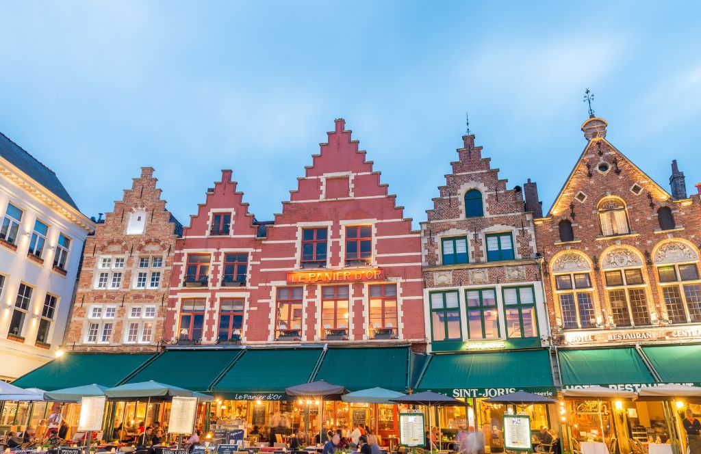 bezoek de Brugse kerstmarkt, een van de beste kerstmarkten in Europa