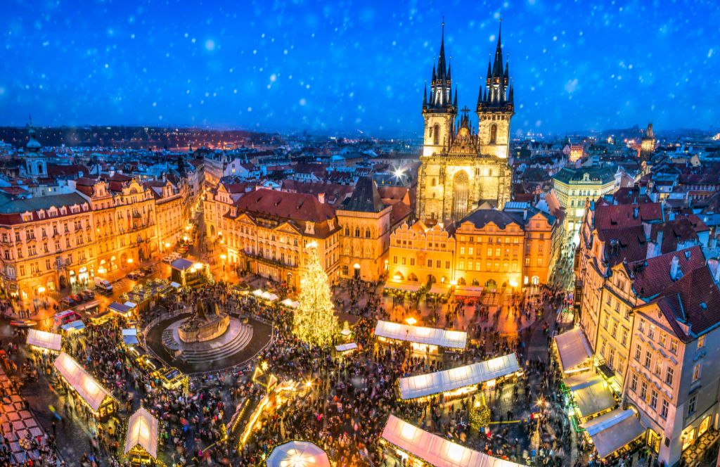 de kerstmarkt van Praag is een van de beste kerstmarkten in europa