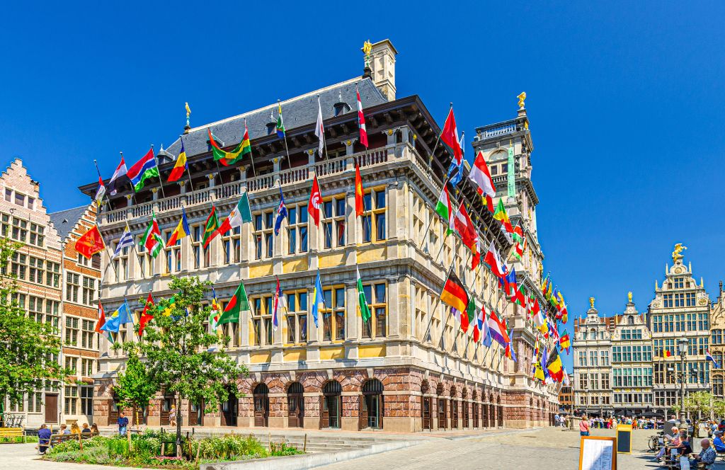 Antwerpen is een van de leukste steden in België om te bezoeken en staat hoog op de lijst van de leuke steden in Belgie