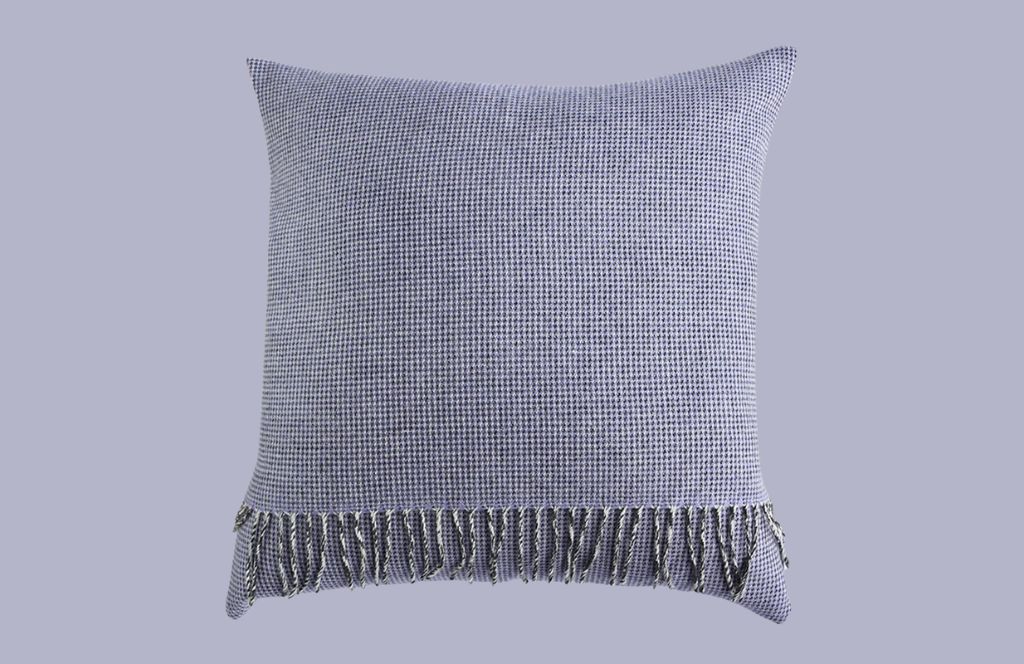 a cushion from ANTA is one of the best birthday gifts for her 50th birthday