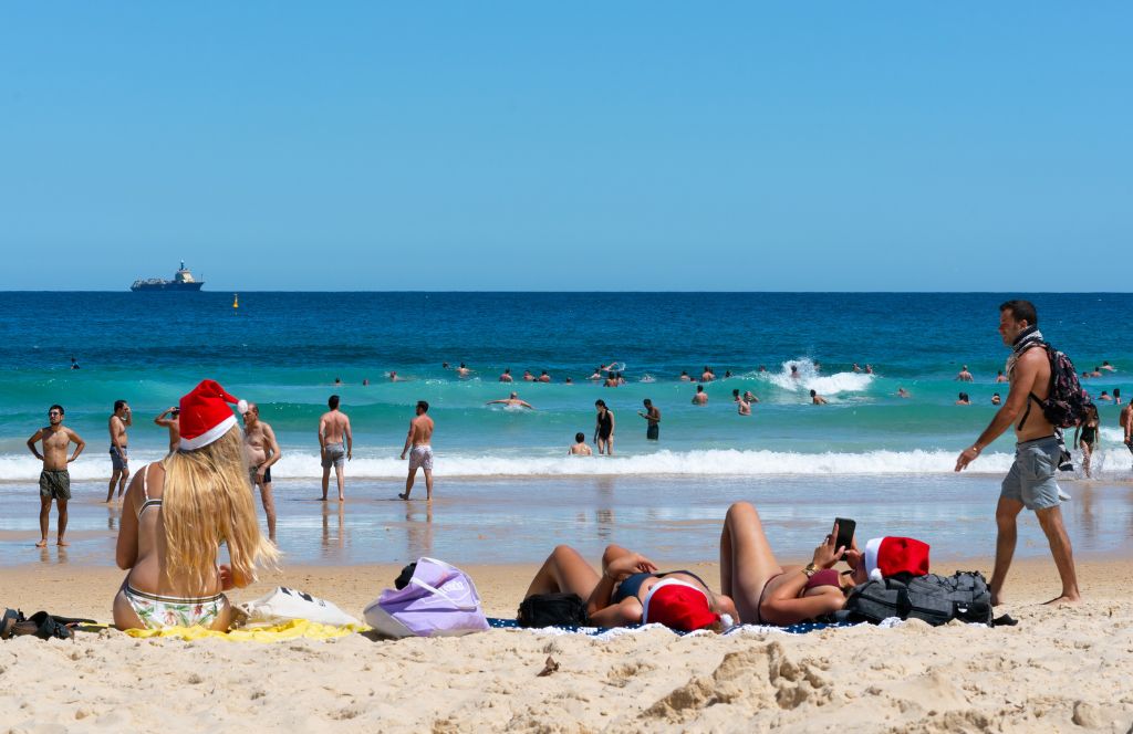 bondi beach at christmas