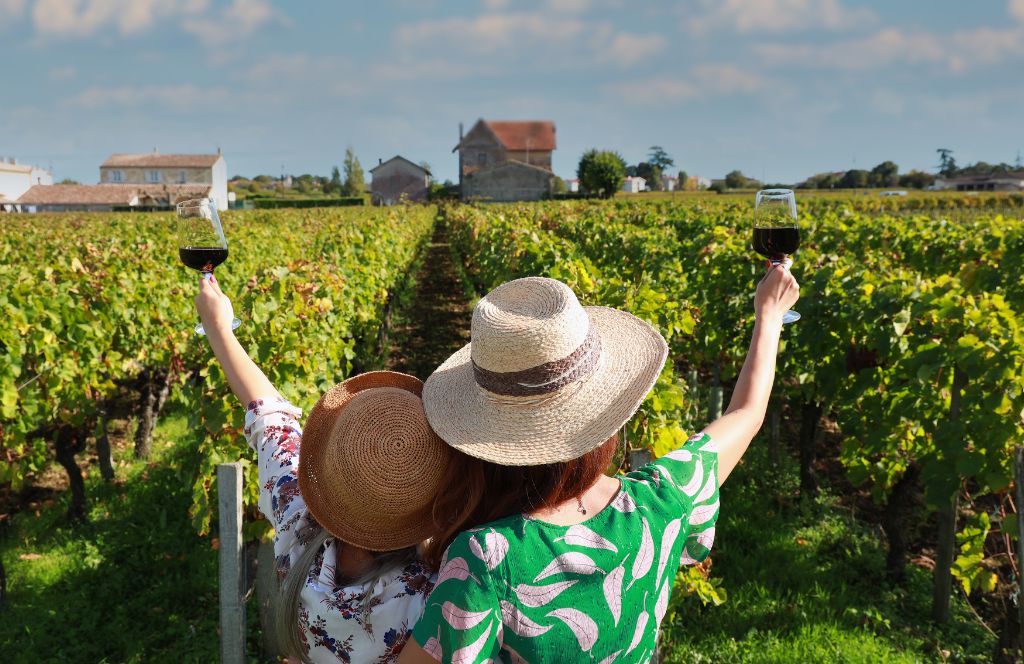 friends in bordeaux on a girls trip
