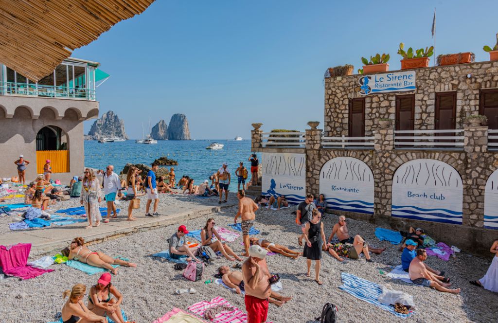 go to capri on your girls trip