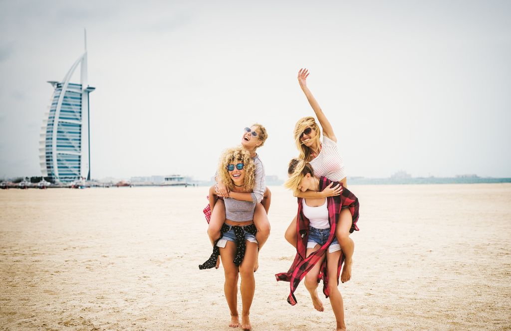 friends in dubai on holiday