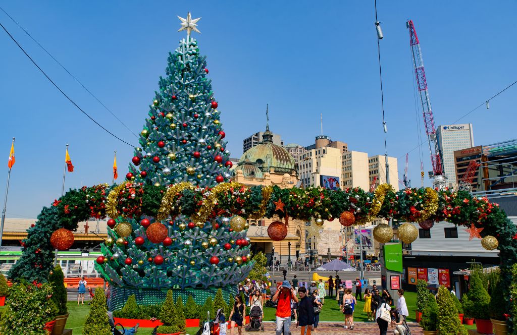 visit melbourne when spending christmas in australia