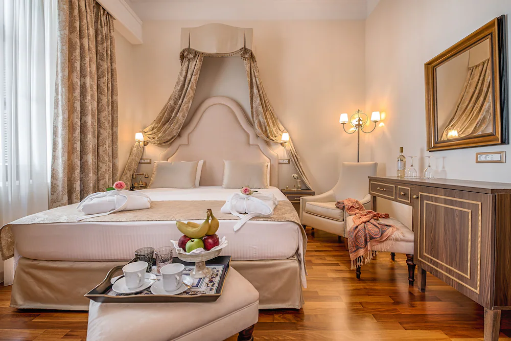 sperveri hotel room