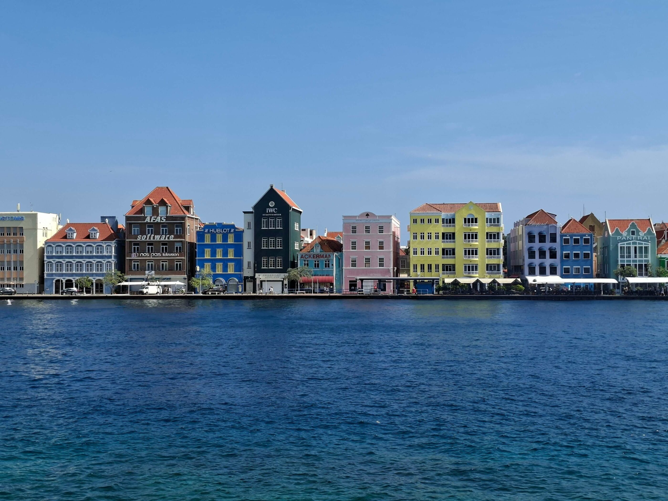 📍 Curaçao