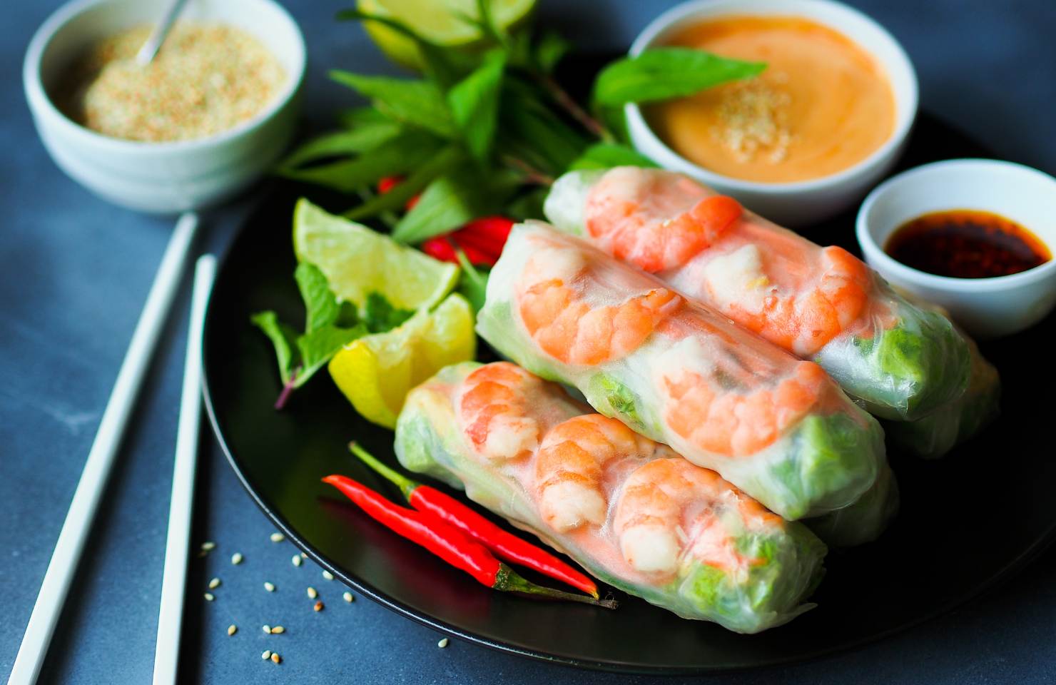 summer rolls traditional vietnamese cuisine