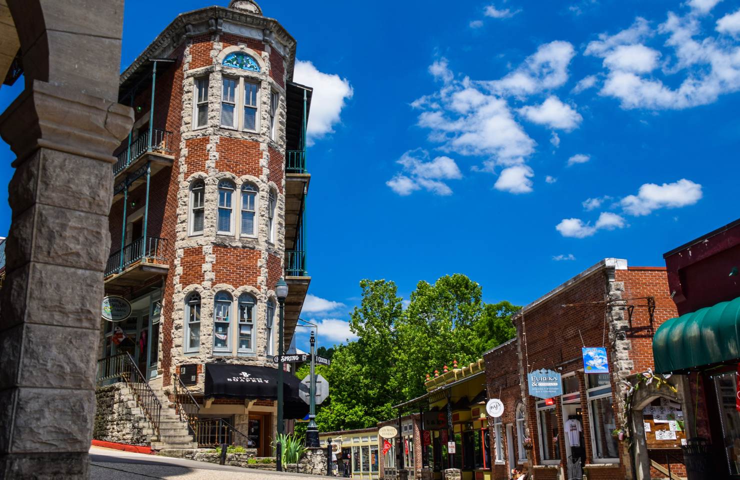 eureka springs, one of the most romantic destinations in the us